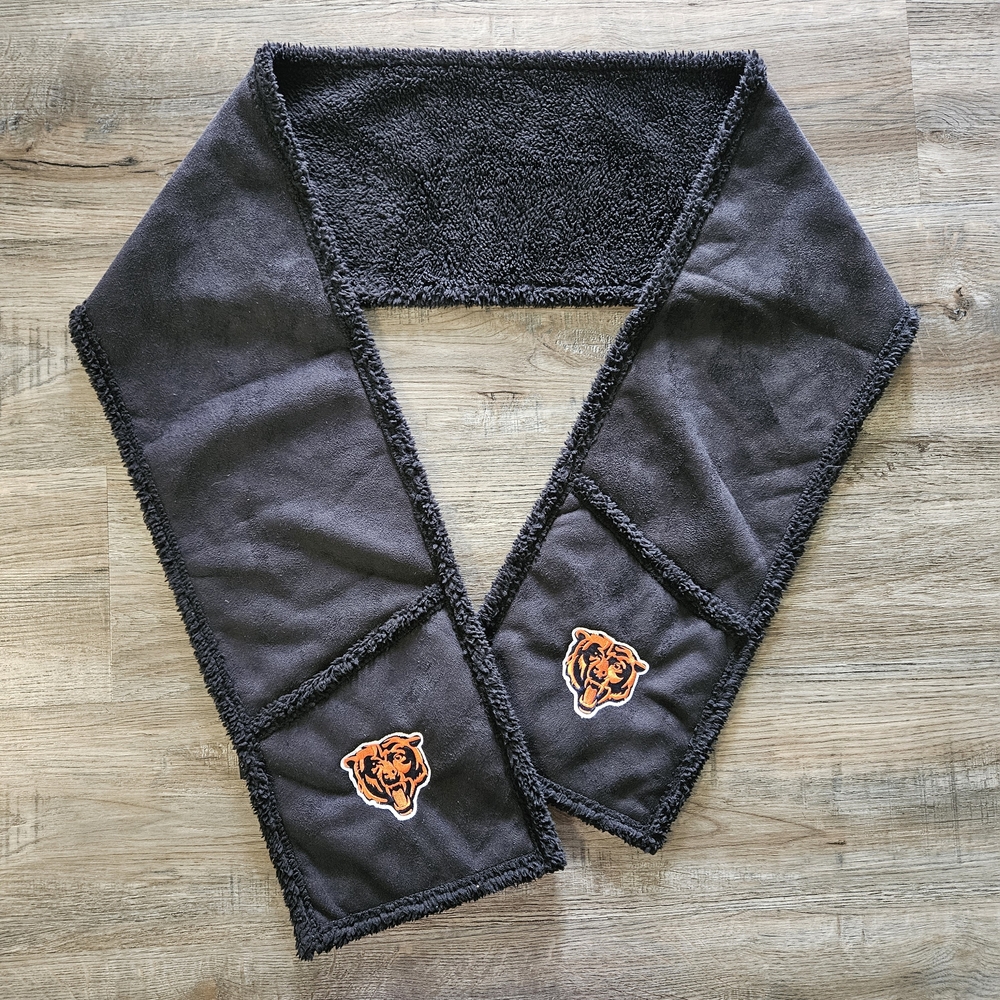 NFL Chicago Bears Black Fleece Scarf‎ With Pockets